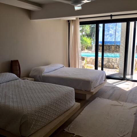 room4 room4